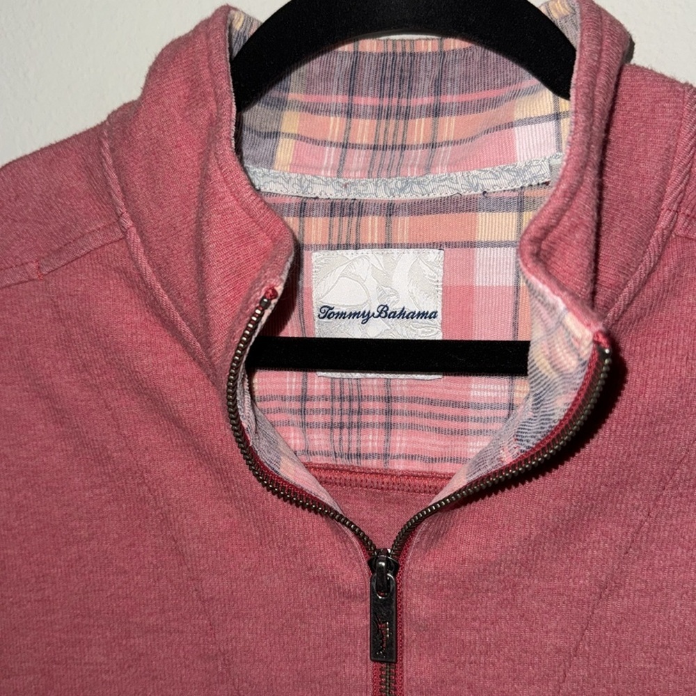 Tommy Bahama quarter zip men’s pullover sweater size Med EUC pink/red color EUC - Picture 3 of 10
